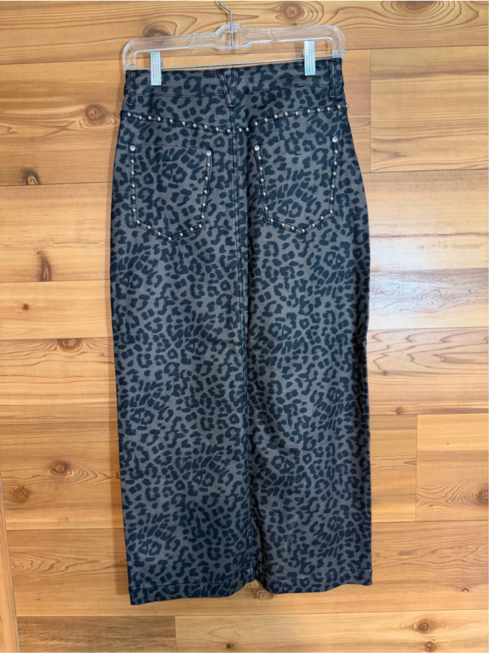 VBRT Leopard Out Of The Wild Rhinestone Column Skirt Womens size large - Picture 5 of 12